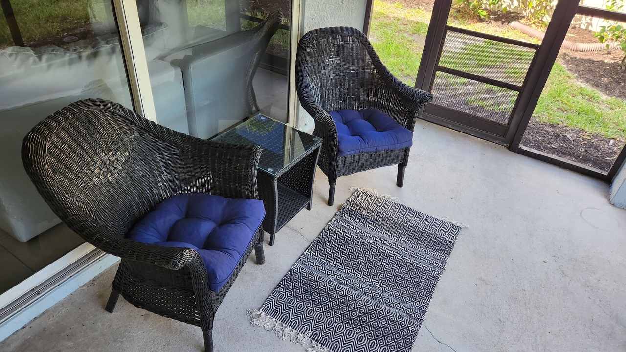 Photo of Patio Balcony in Cascades