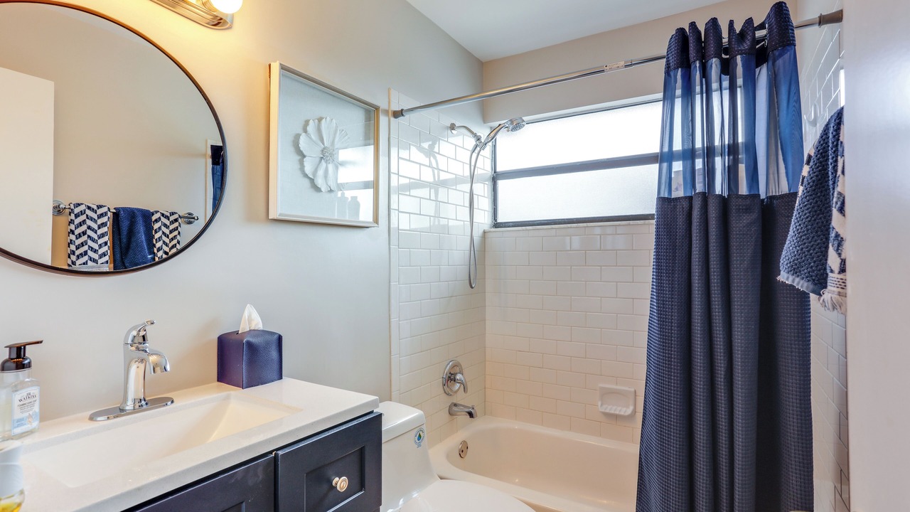 Photo of Bathroom in Jupiter Village