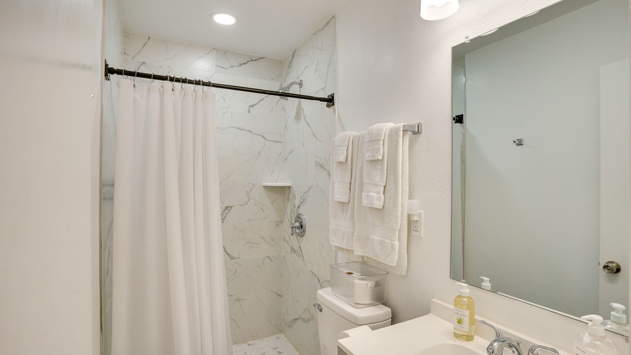 Photo of Bathroom in Cypress Gardens