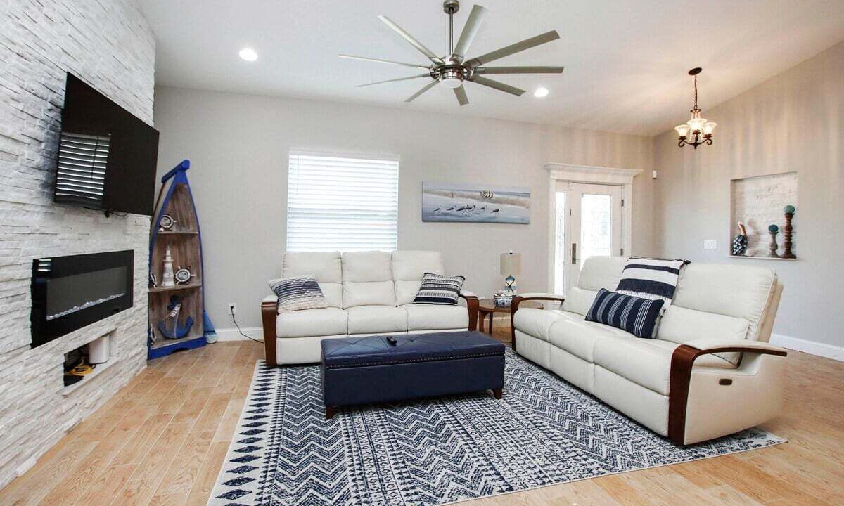 Photo of Livingroom in North Port