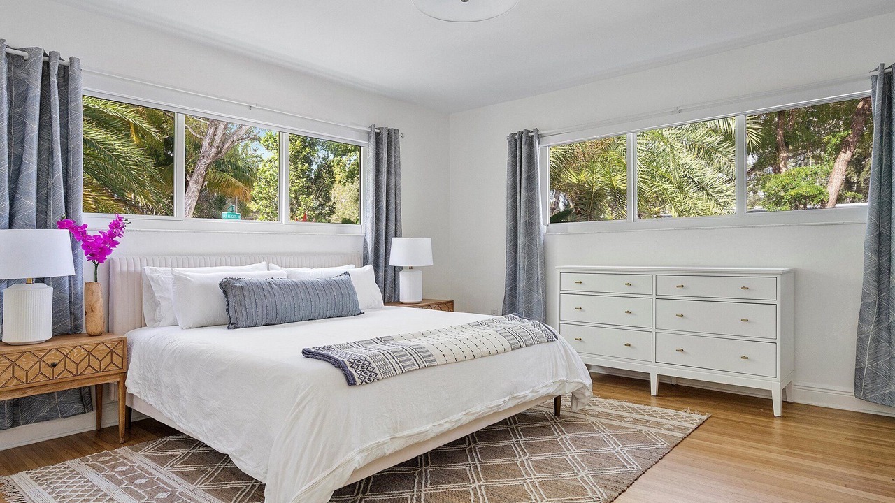 Photo of Bedroom in Northeast Coconut Grove