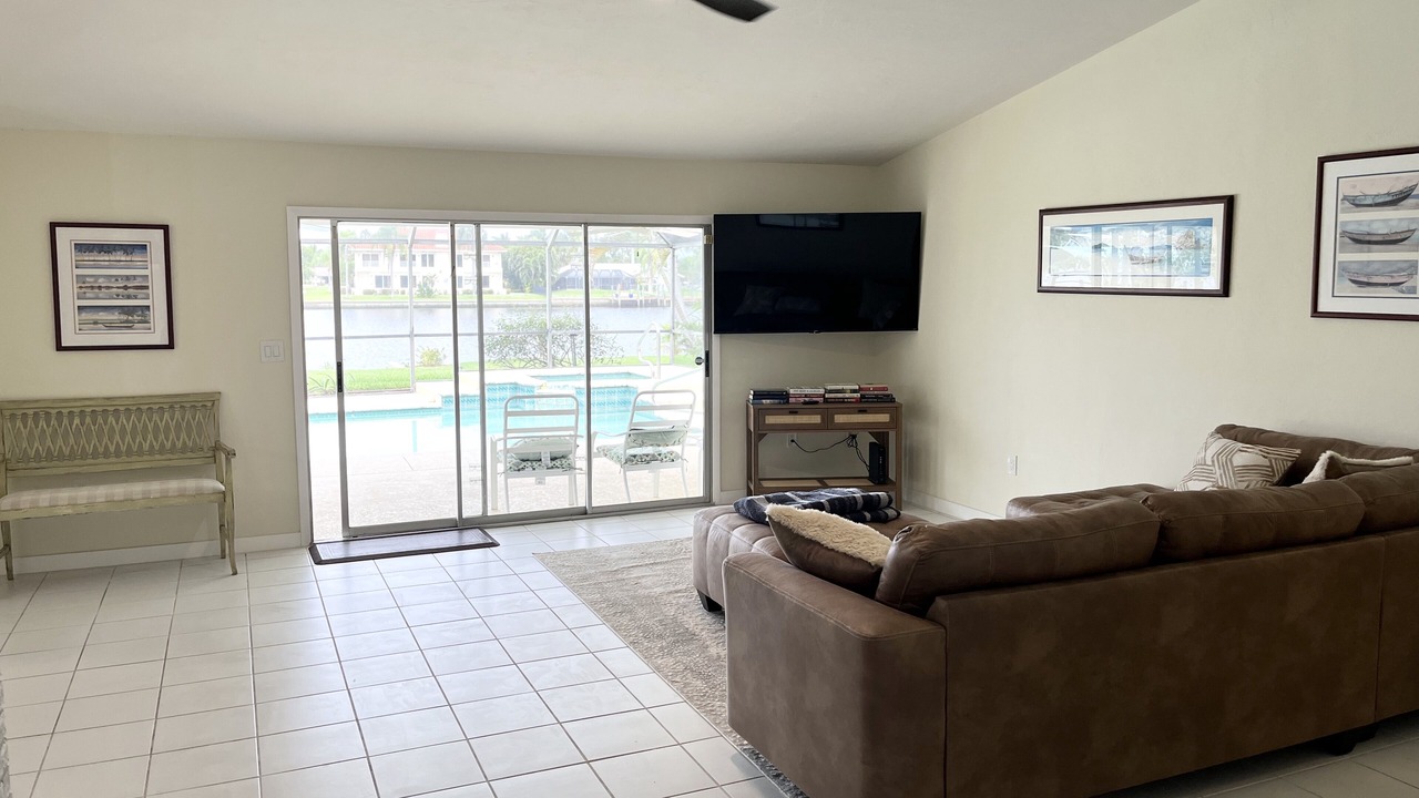 Photo of Livingroom in Fort Myers Shores