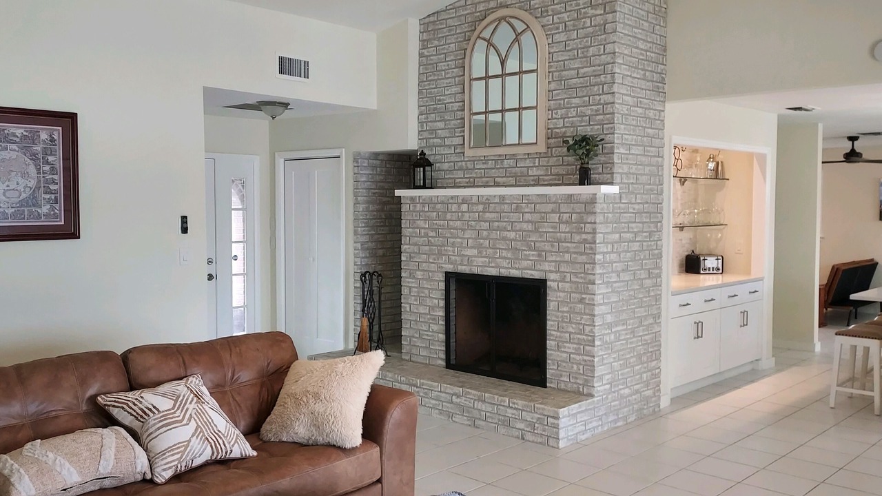 Photo of Livingroom in Fort Myers Shores