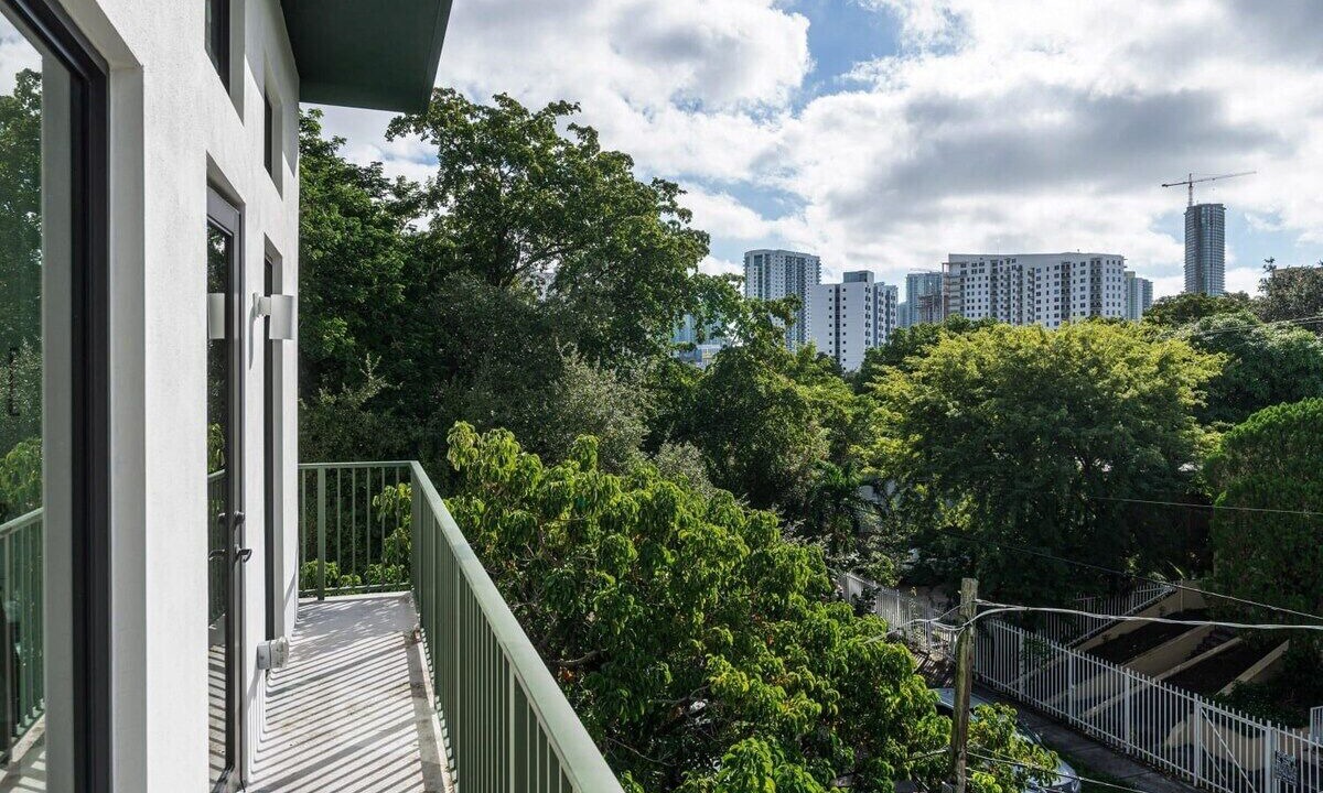 Photo of Patio Balcony in East Little Havana