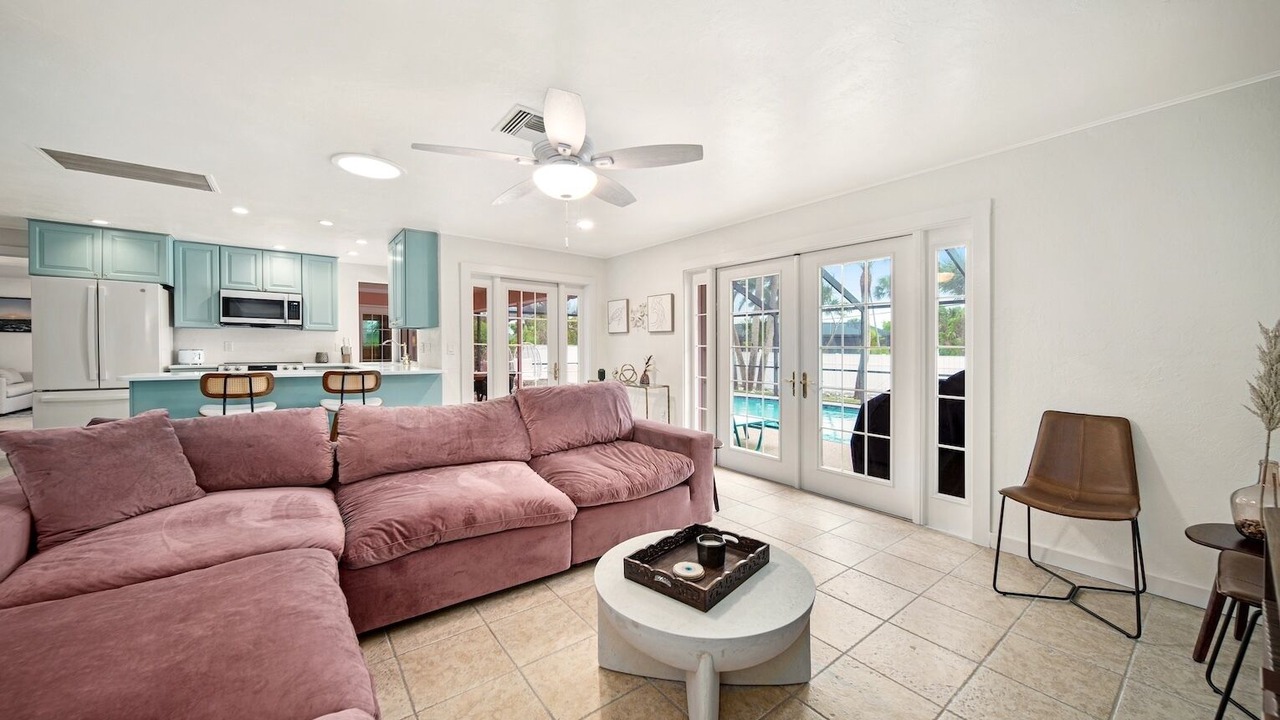 Photo of Livingroom in East Rocks
