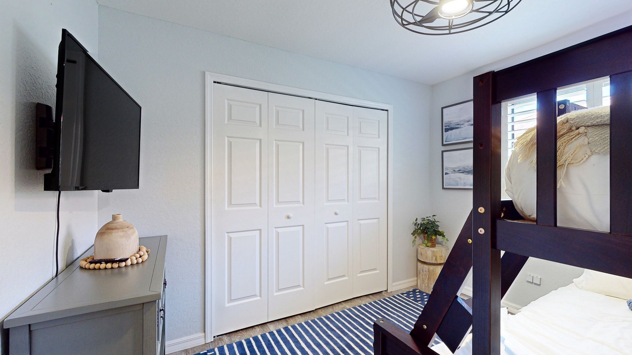 Photo of Bedroom in Willoughby Acres