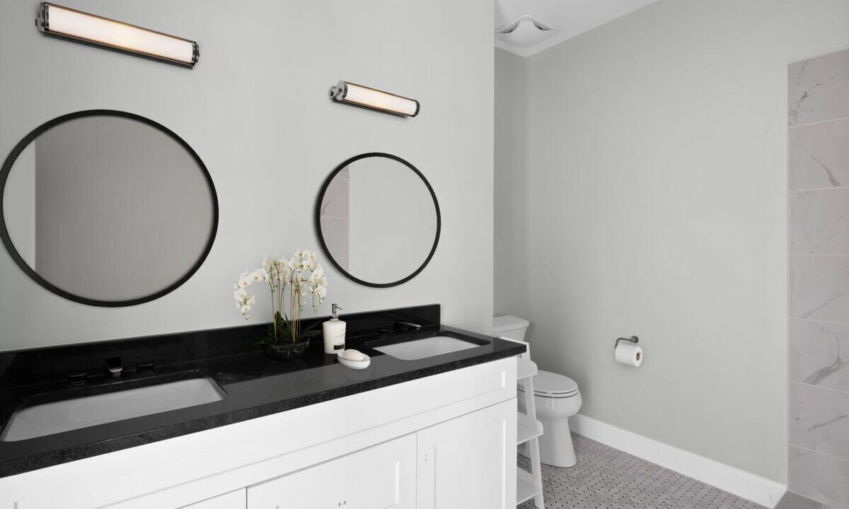 Photo of Bathroom in Chateaux Sur Mer