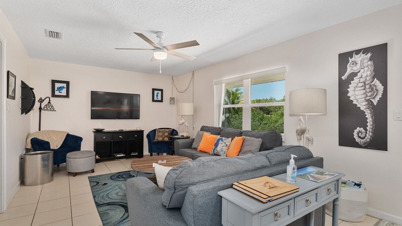Photo of Livingroom in Melbourne Beach