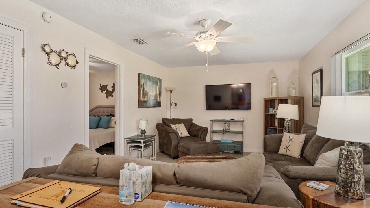 Photo of Livingroom in Melbourne Beach
