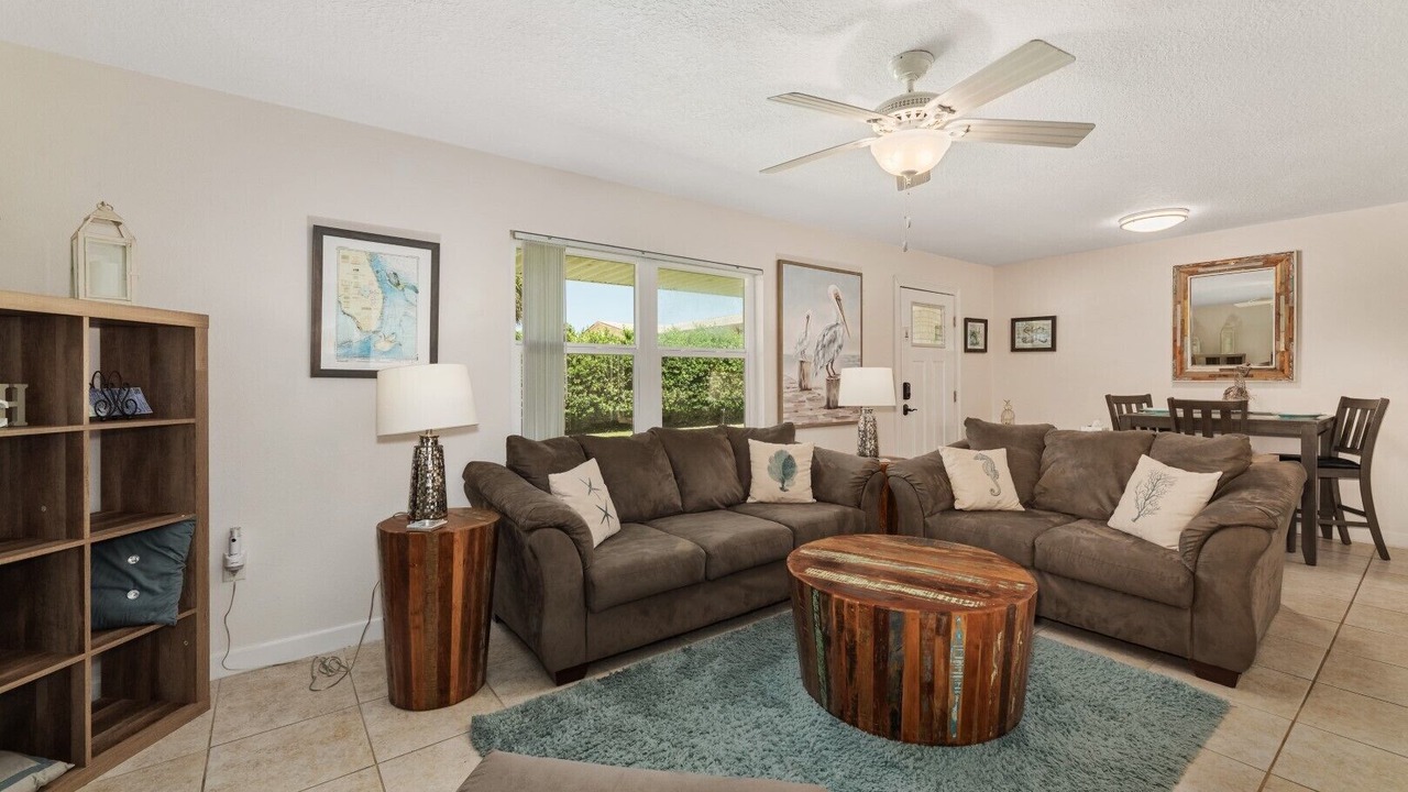 Photo of Livingroom in Melbourne Beach