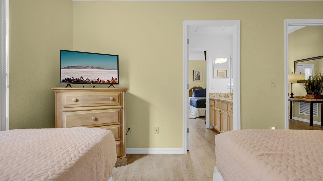 Photo of Bedroom in Woodridge