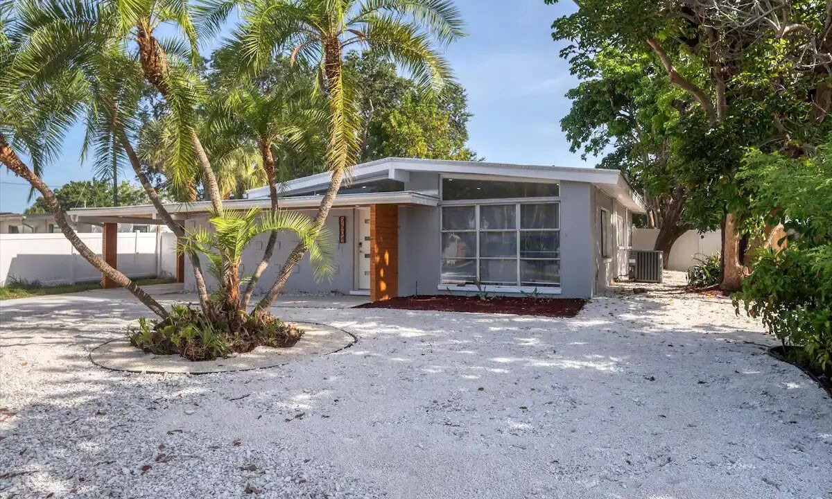Photo of Outdoor in Bayshore Gardens