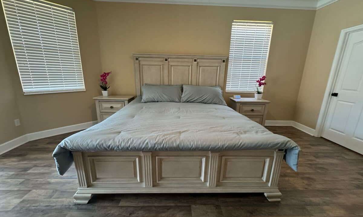 Photo of Bedroom in Candler