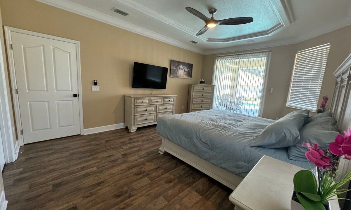 Photo of Bedroom in Candler