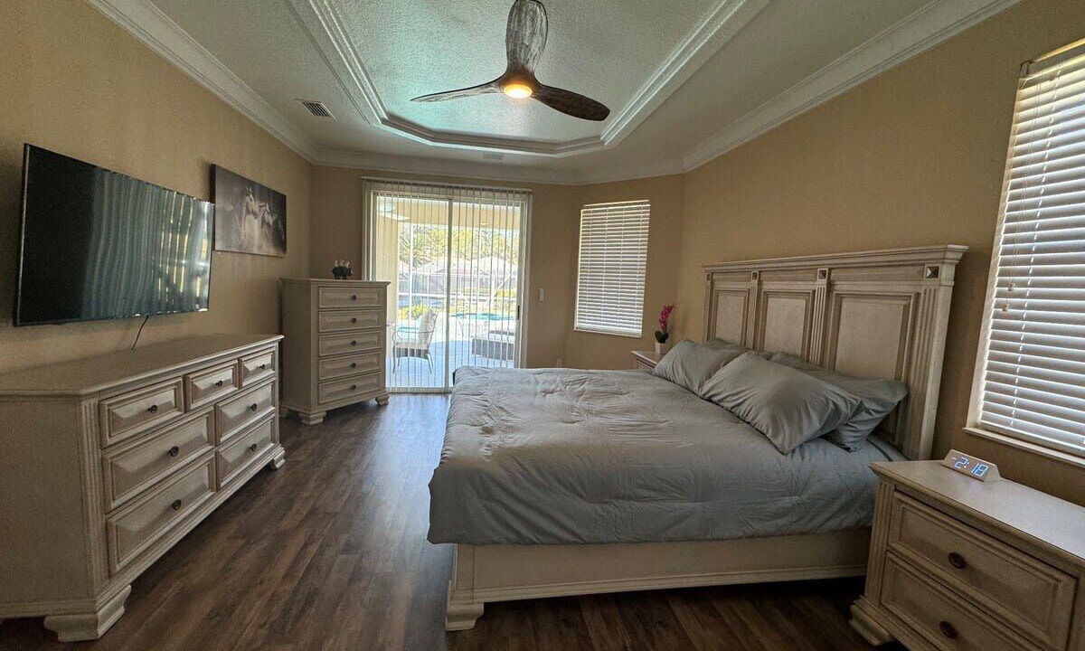 Photo of Bedroom in Candler