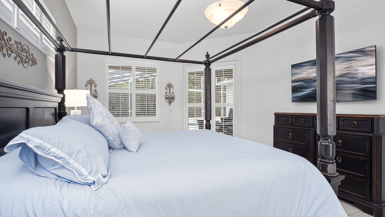 Photo of Bedroom in Ridgewood Lakes