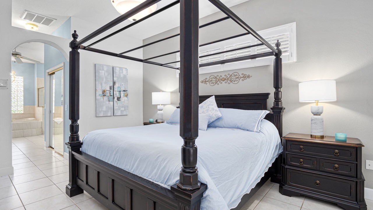 Photo of Bedroom in Ridgewood Lakes