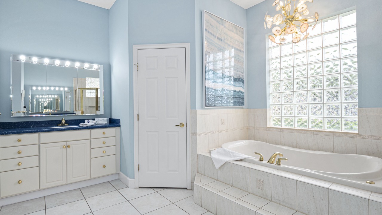 Photo of Bathroom in Ridgewood Lakes