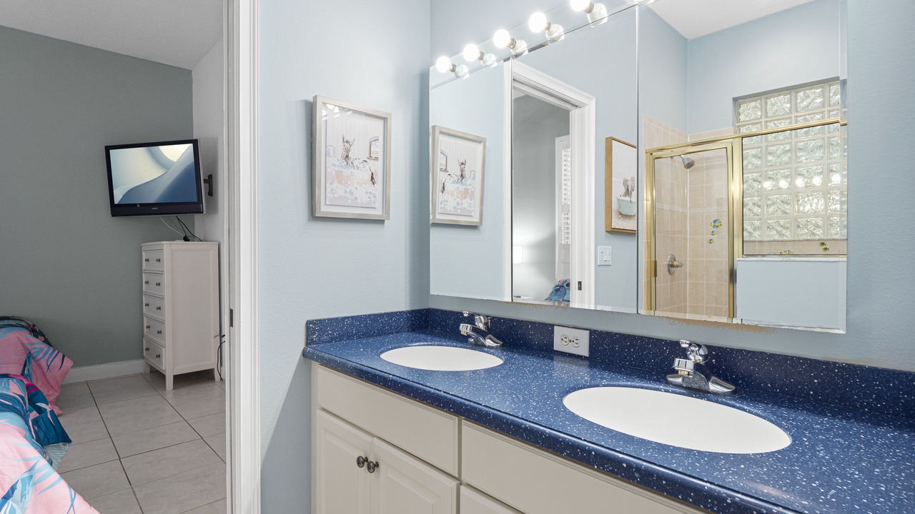 Photo of Bathroom in Ridgewood Lakes