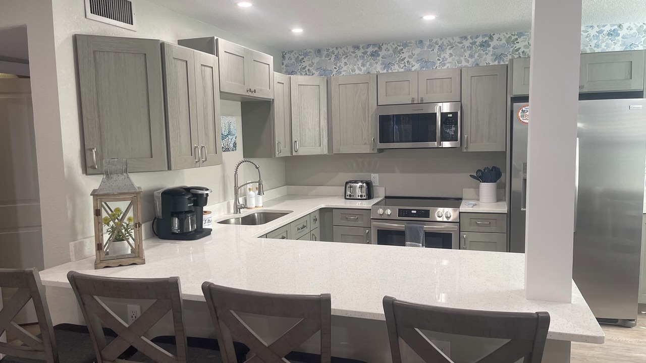 Photo of Kitchen in Weeki Wachee Gardens