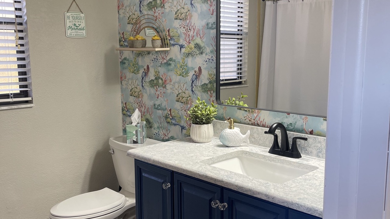 Photo of Bathroom in Weeki Wachee Gardens