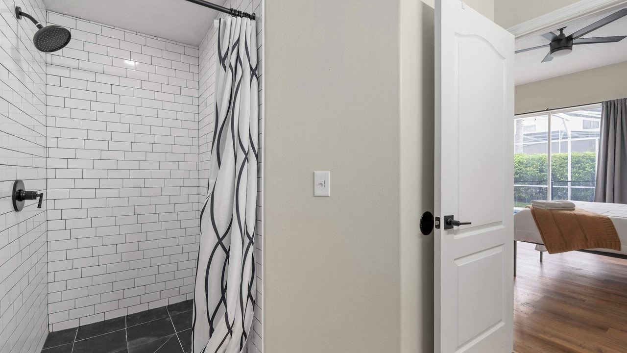 Photo of Bathroom in Lake Davenport Estates