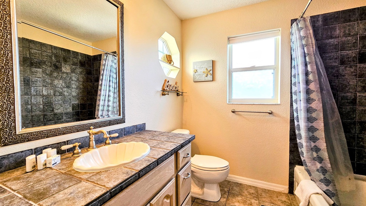 Photo of Bathroom in Marineland Acres