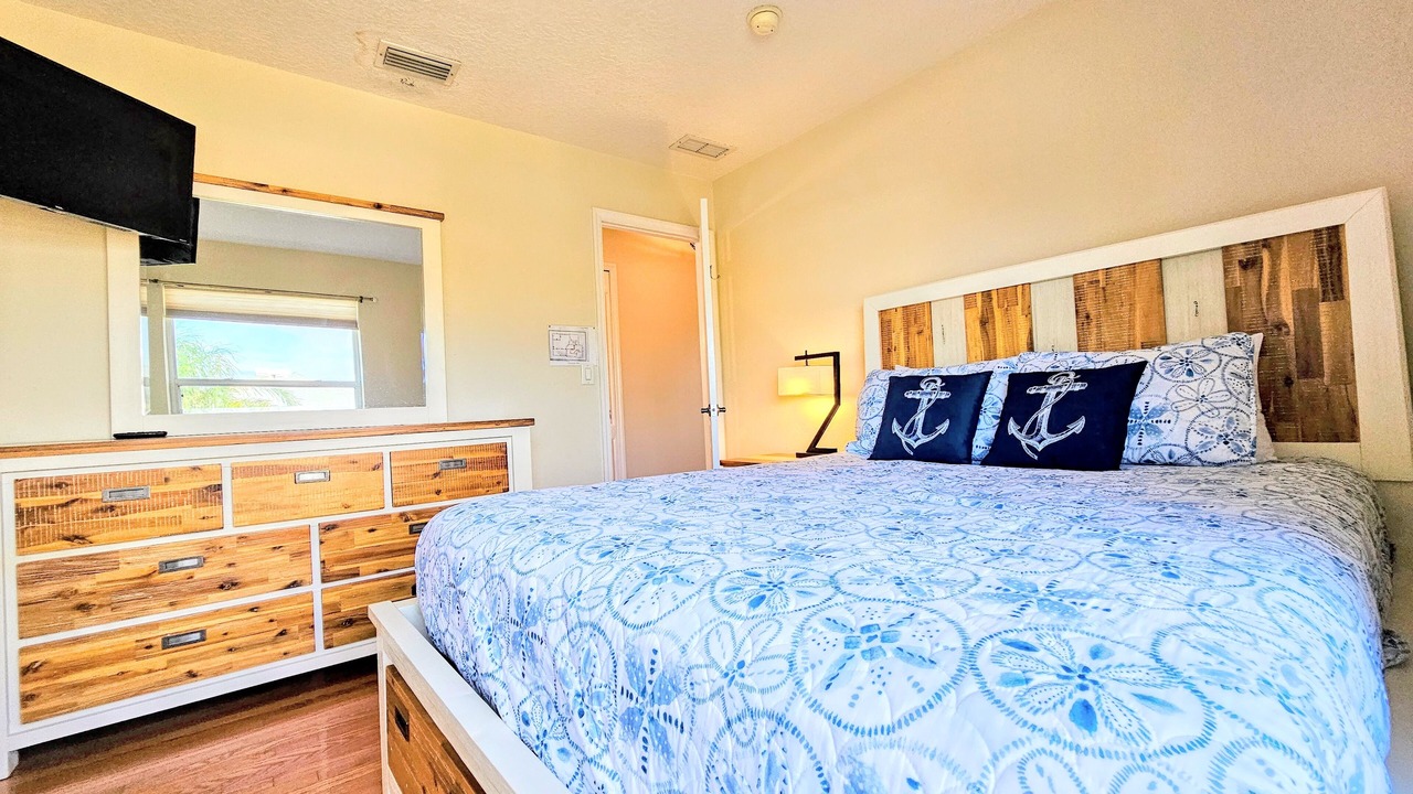 Photo of Bedroom in Marineland Acres