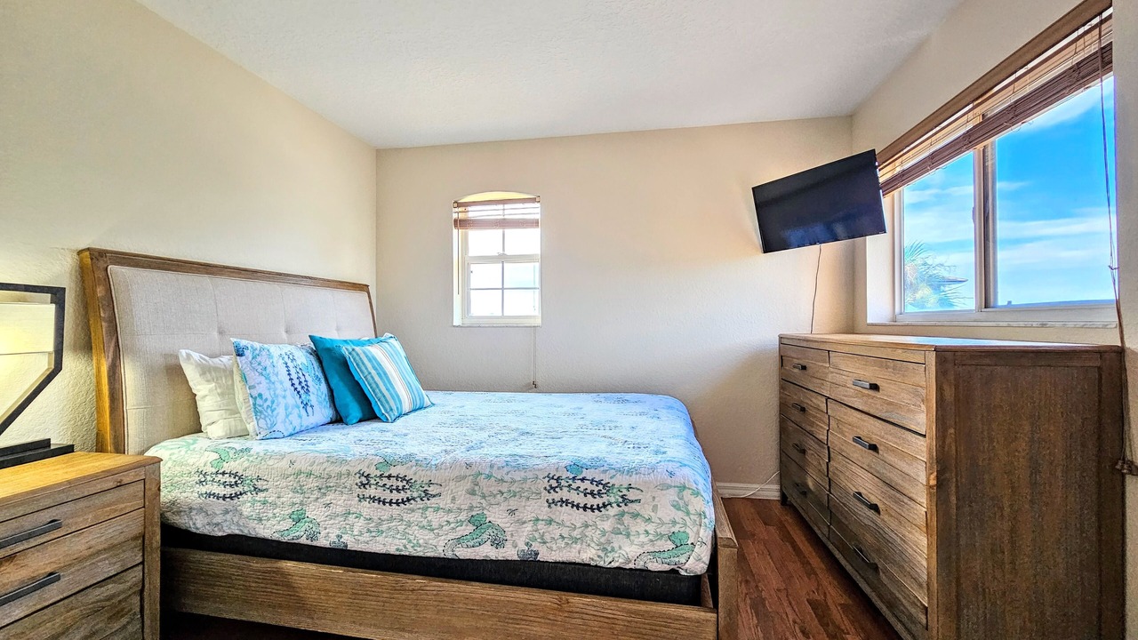 Photo of Bedroom in Marineland Acres