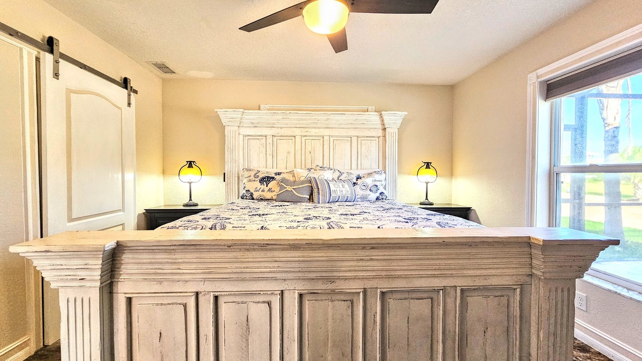 Photo of Bedroom in Marineland Acres