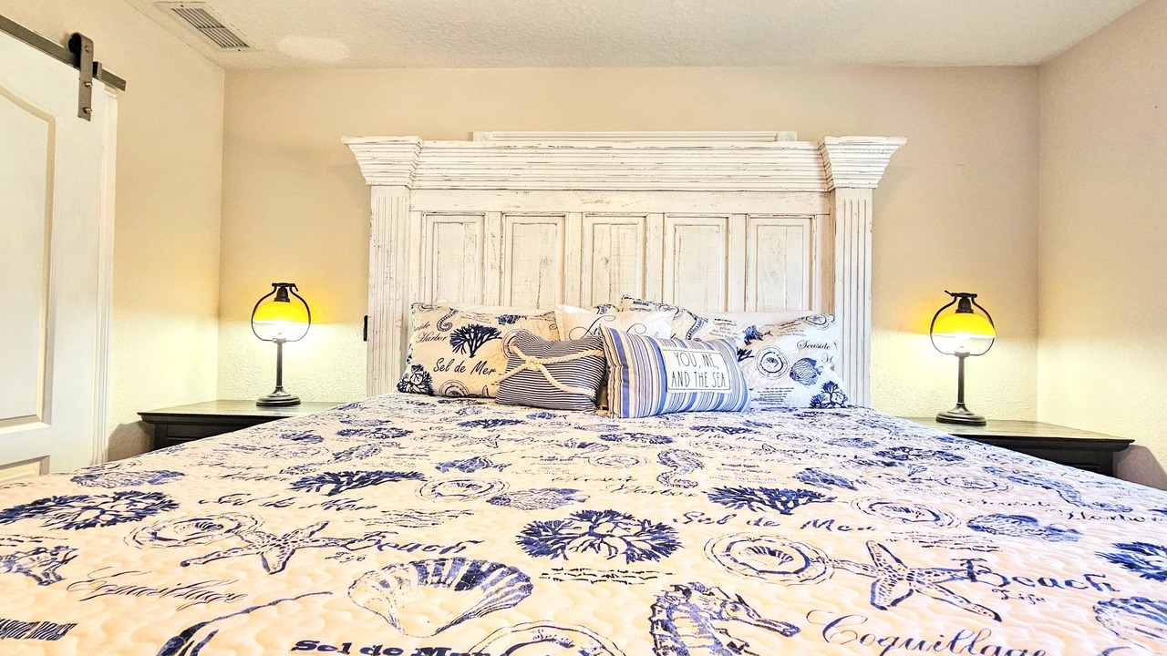 Photo of Bedroom in Marineland Acres