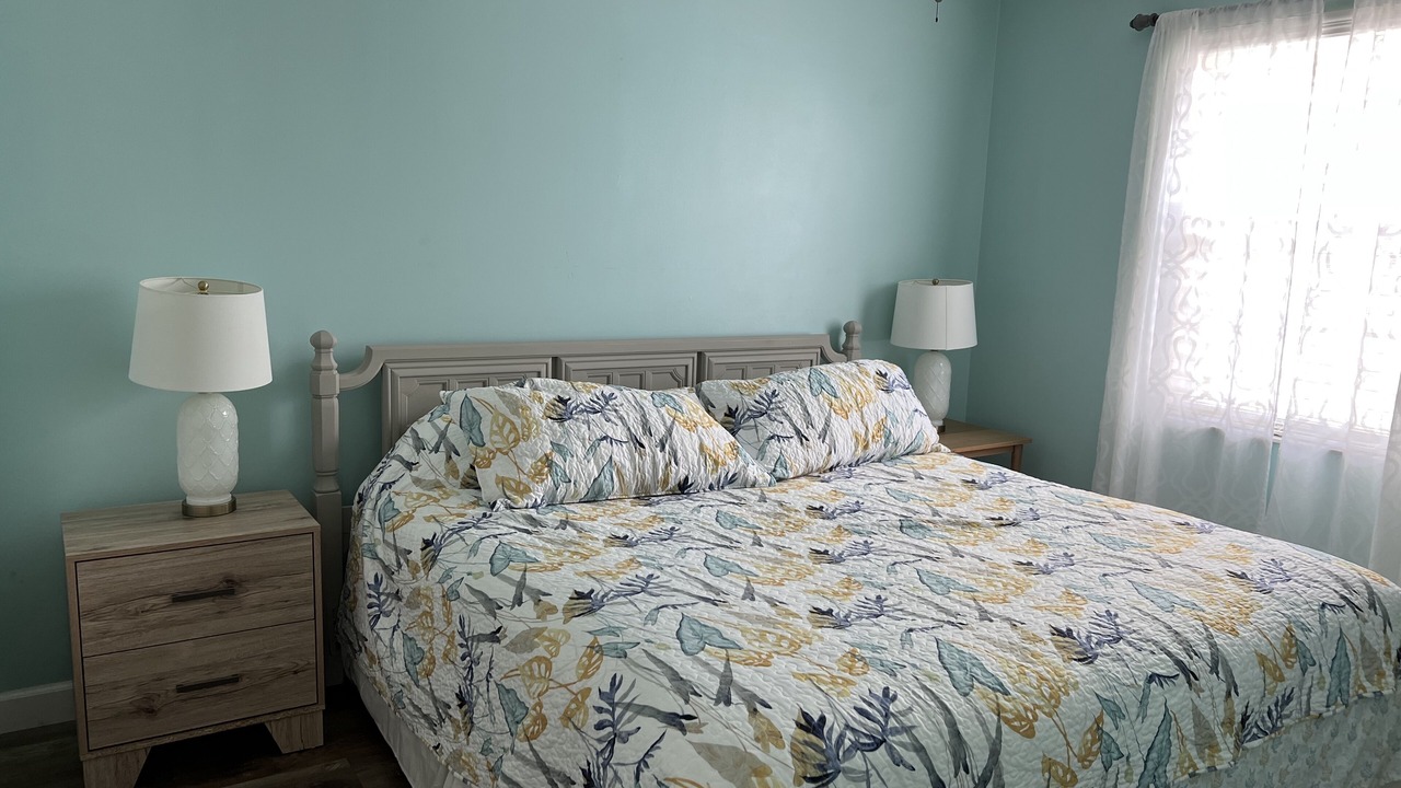 Photo of Bedroom in Surfcrest Village