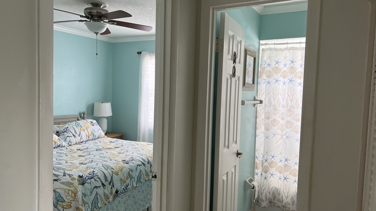 Photo of Bedroom in Surfcrest Village