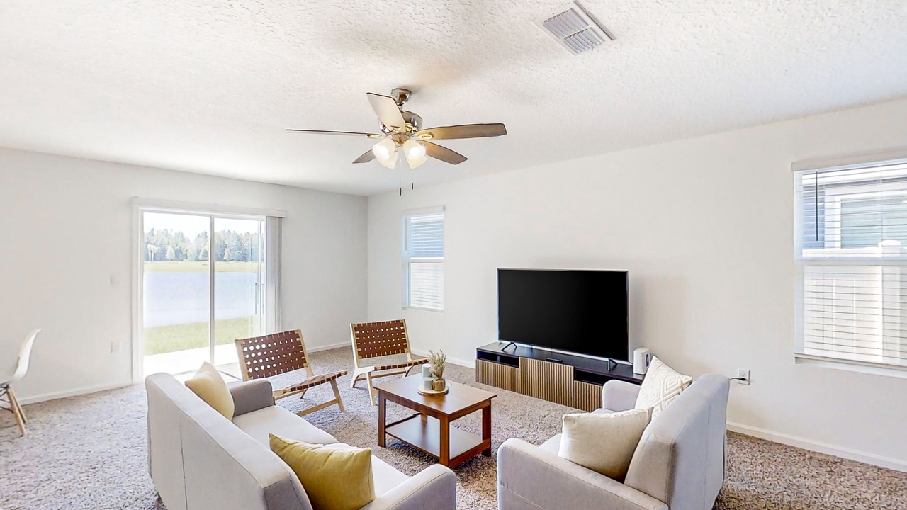 Photo of Livingroom in Northside