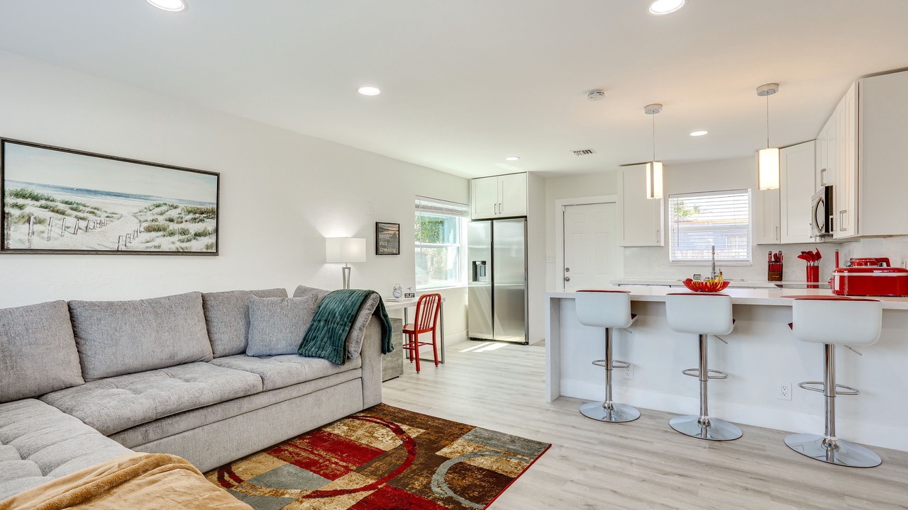 Photo of Bedroom in Riviera Beach