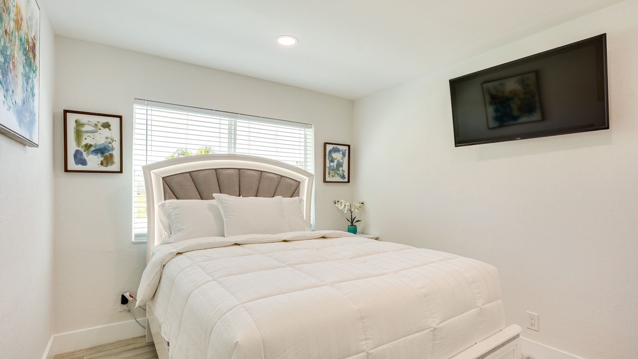 Photo of Bedroom in Riviera Beach