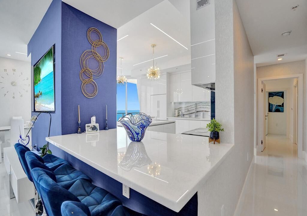 Photo of Others in Sunny Isles Beach