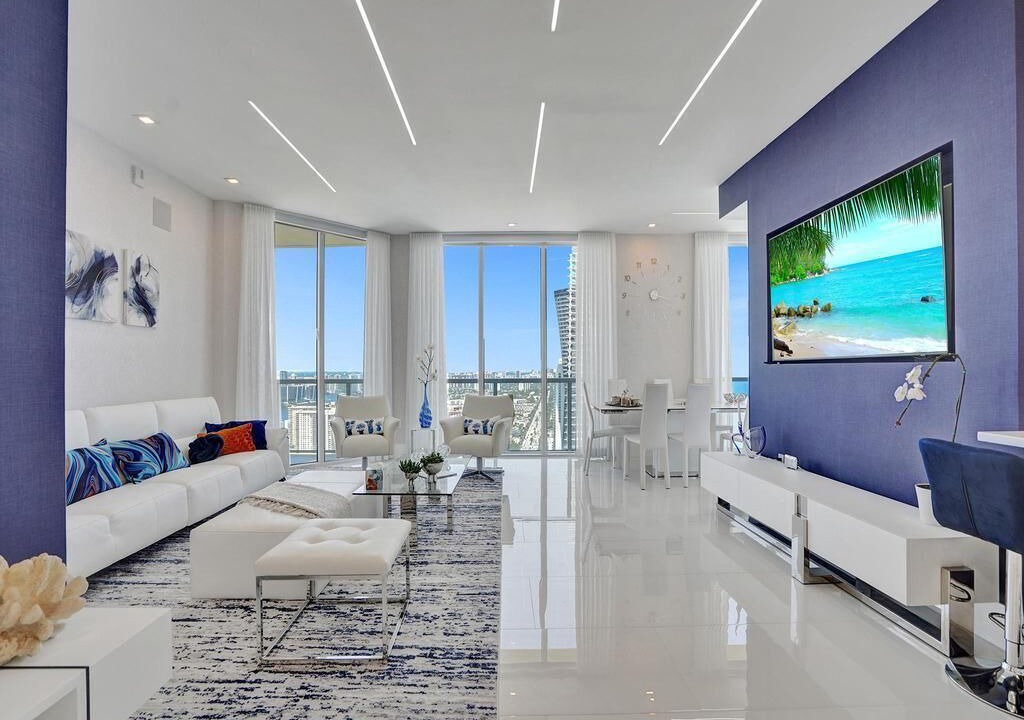 Photo of Livingroom in Sunny Isles Beach