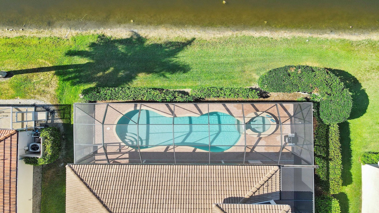 Photo of Outdoor in Crown Pointe