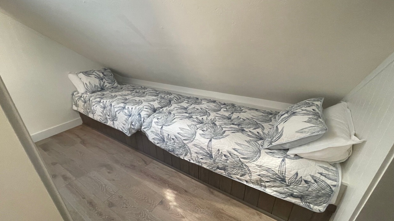 Photo of Bedroom in Bokeelia