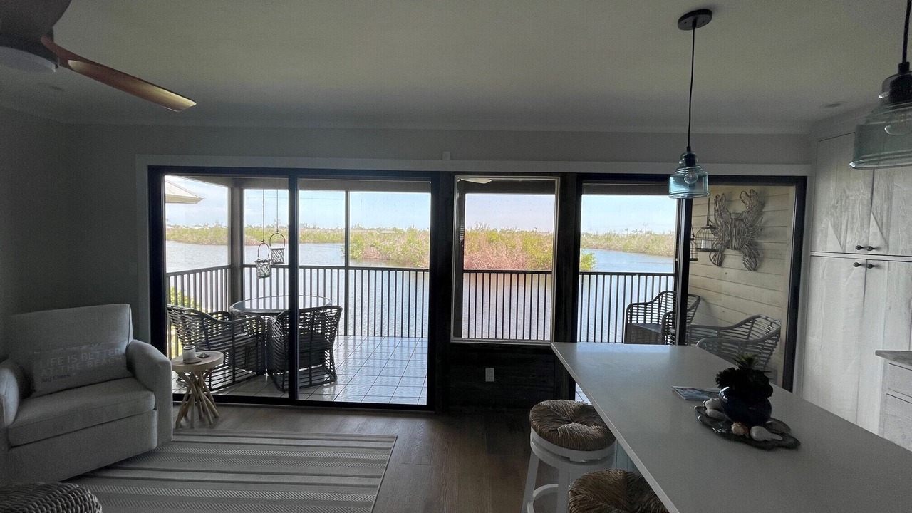 Photo of Livingroom in Bokeelia