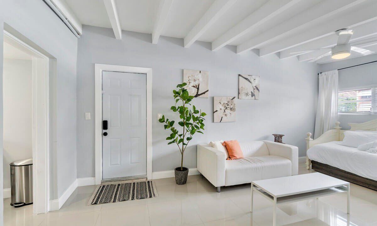 Photo of Livingroom in Dolphin Isles