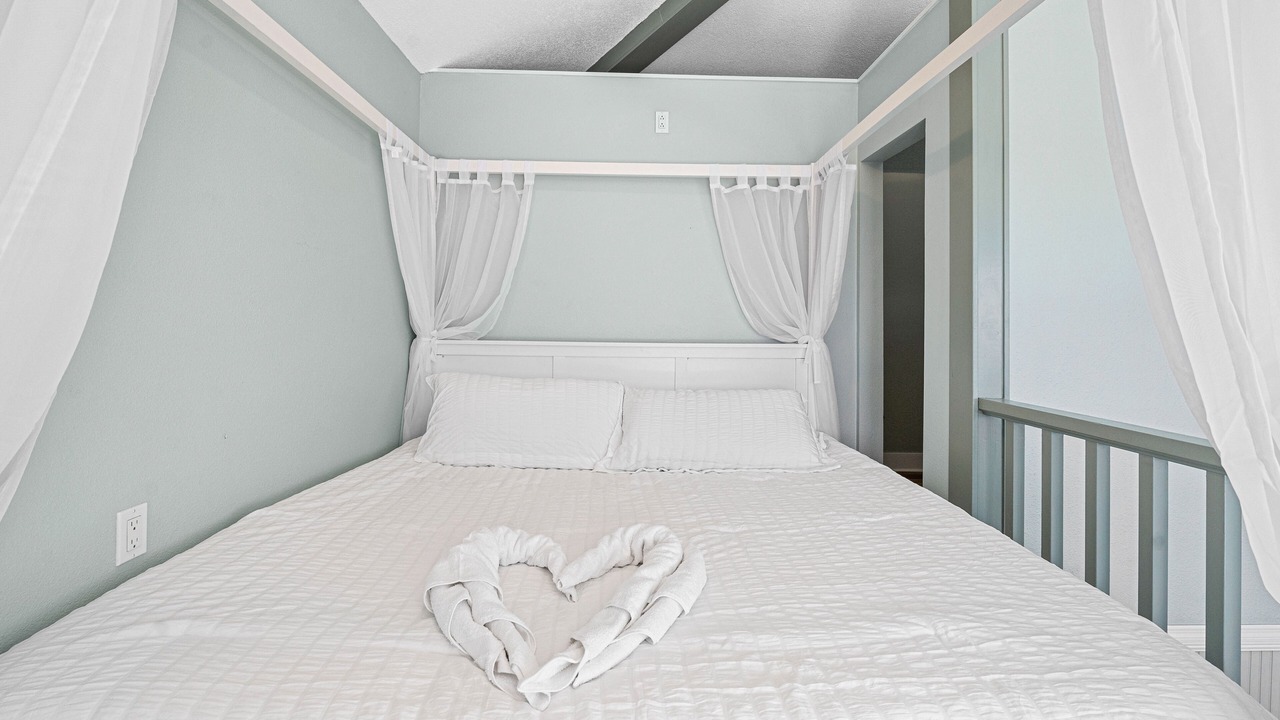 Photo of Bedroom in Temple Crest