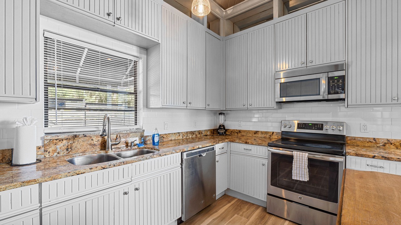 Photo of Kitchen in Temple Crest