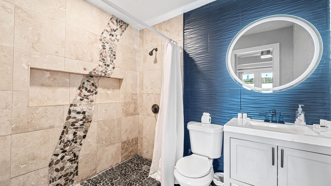 Photo of Bathroom in Temple Crest