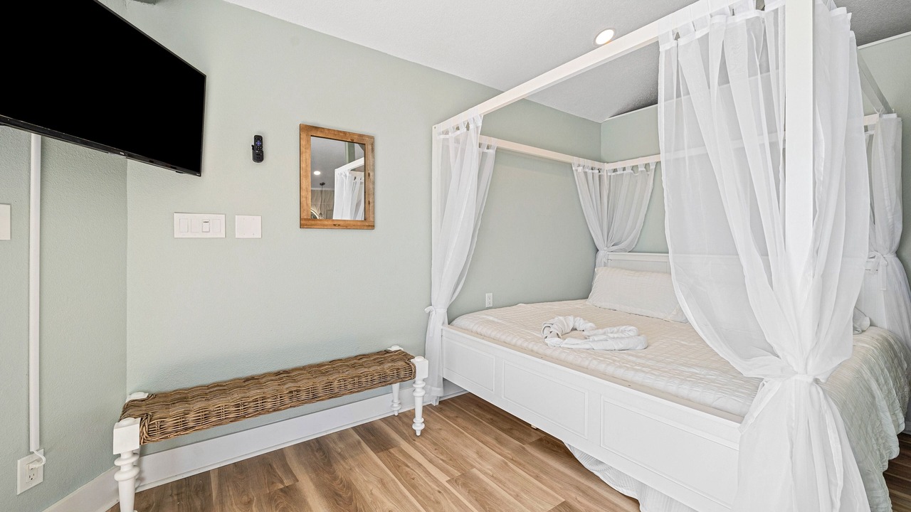 Photo of Bedroom in Temple Crest