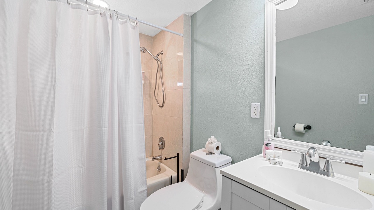 Photo of Bathroom in Temple Crest