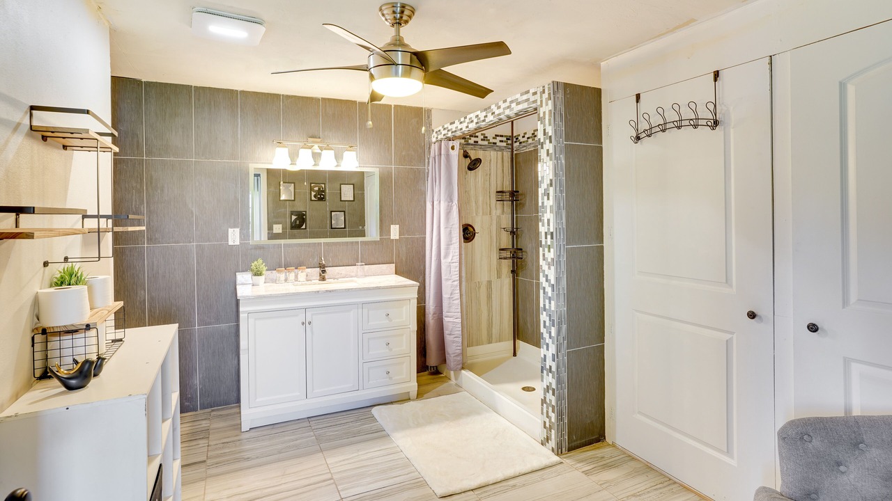 Photo of Bathroom in Lake Wales