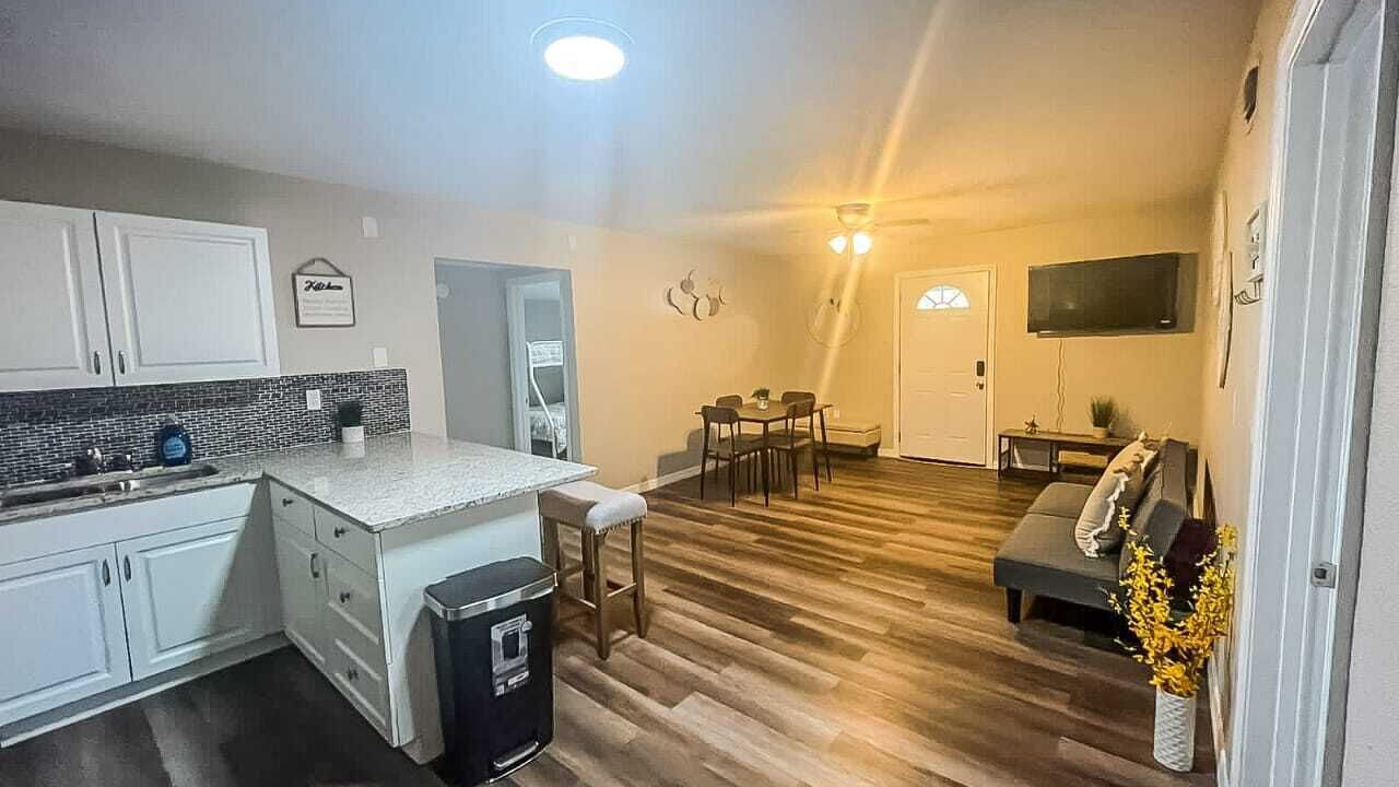Photo of Livingroom in Nichols