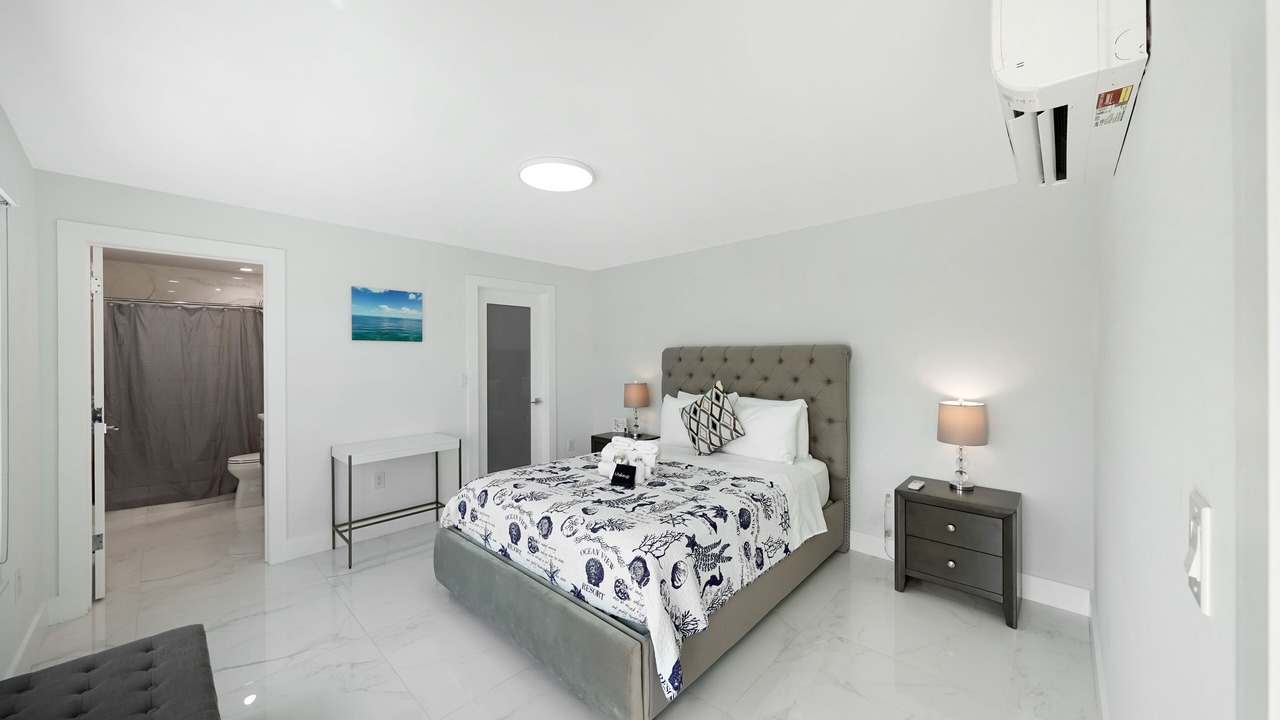 Photo of Bedroom in Melaleuca Gardens